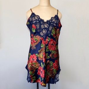 Vintage Victoria’s Secret Lace Night gown